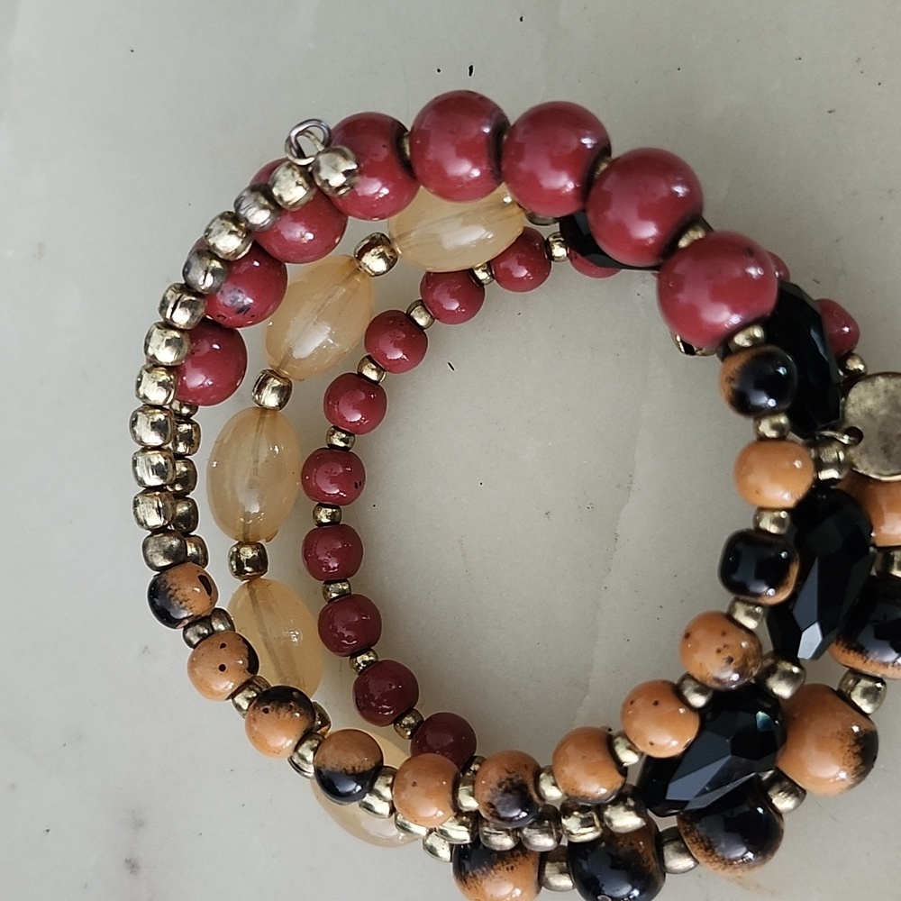 Source Unknown Red And Black Beaded Bracelet Set - image 2